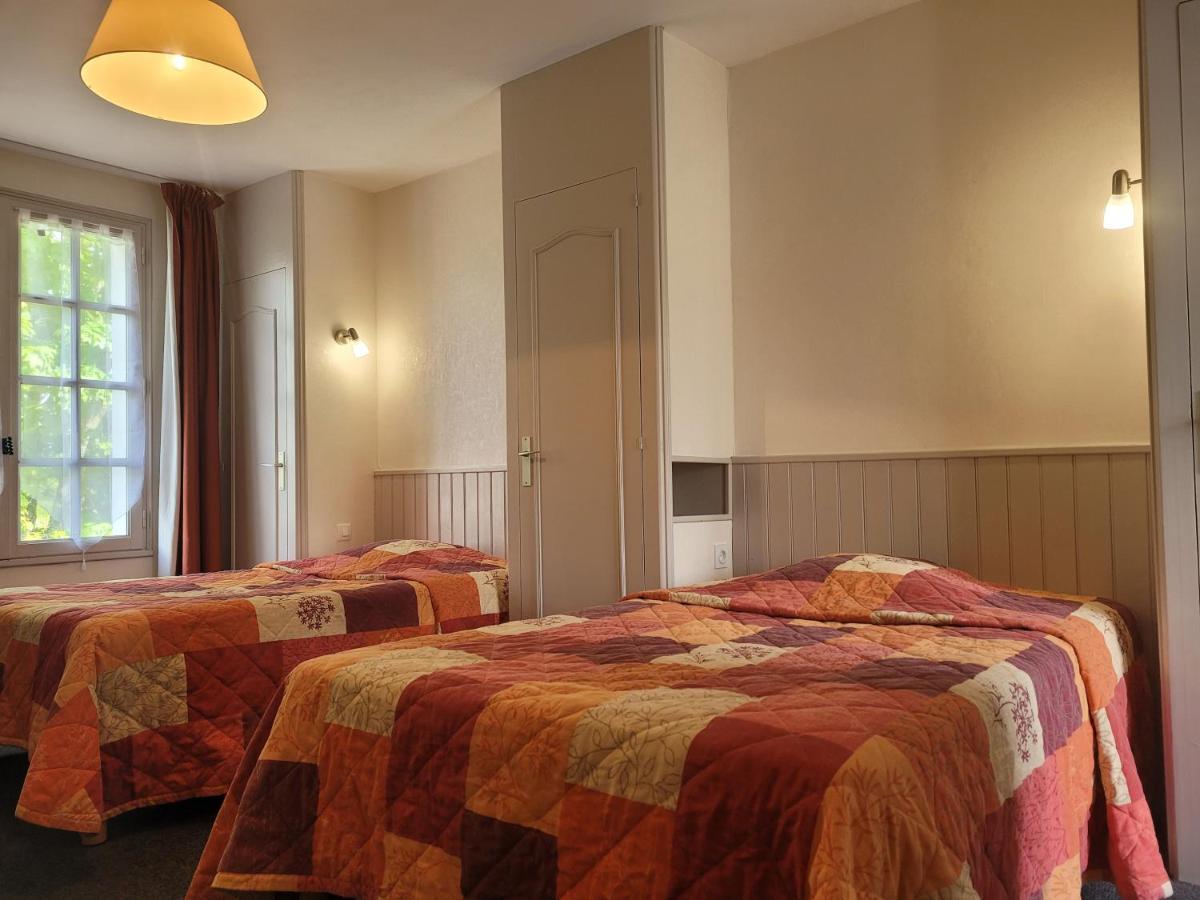 Hotel Des Biches Nuaillé Esterno foto