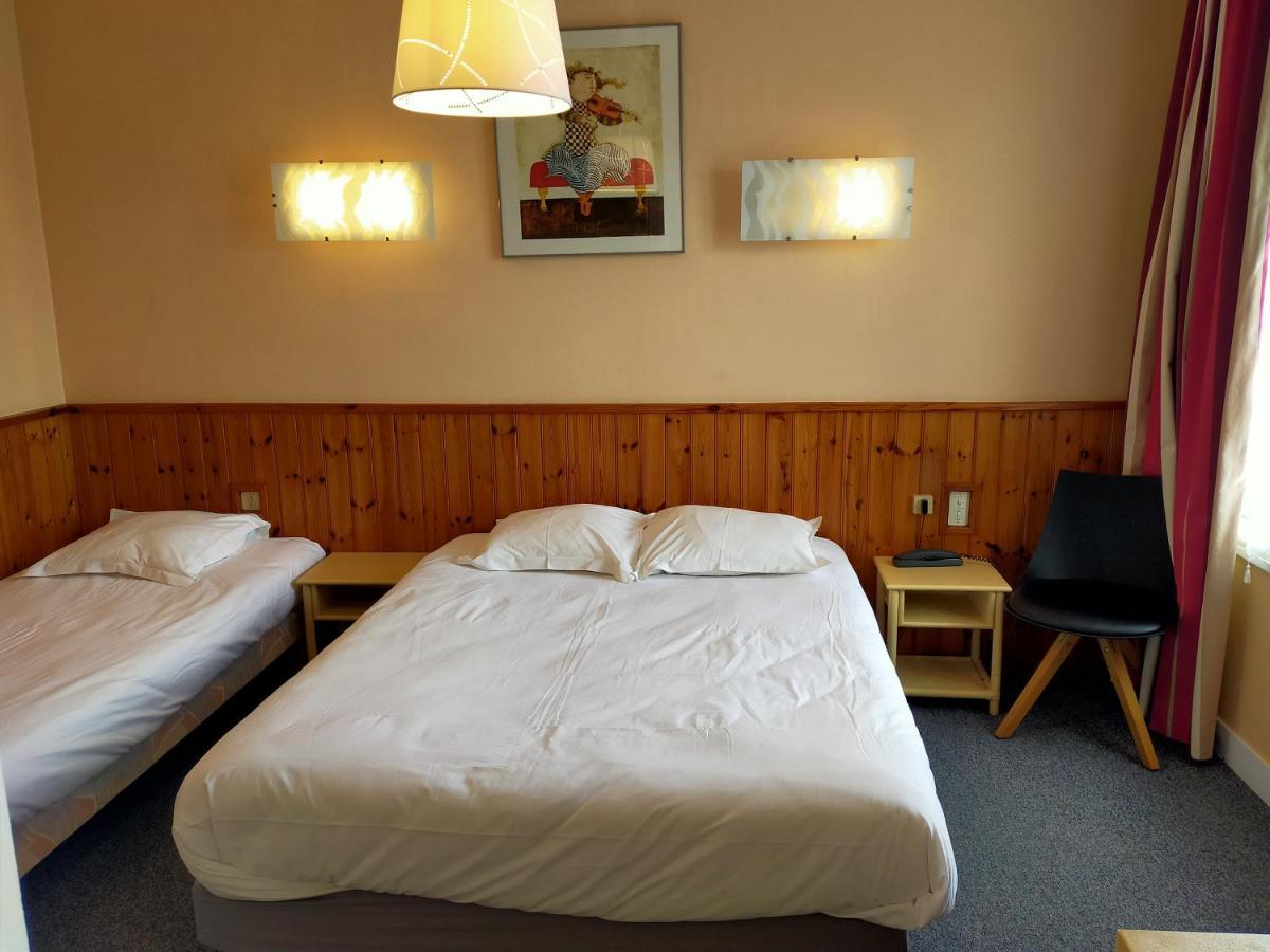 Hotel Des Biches Nuaillé Esterno foto