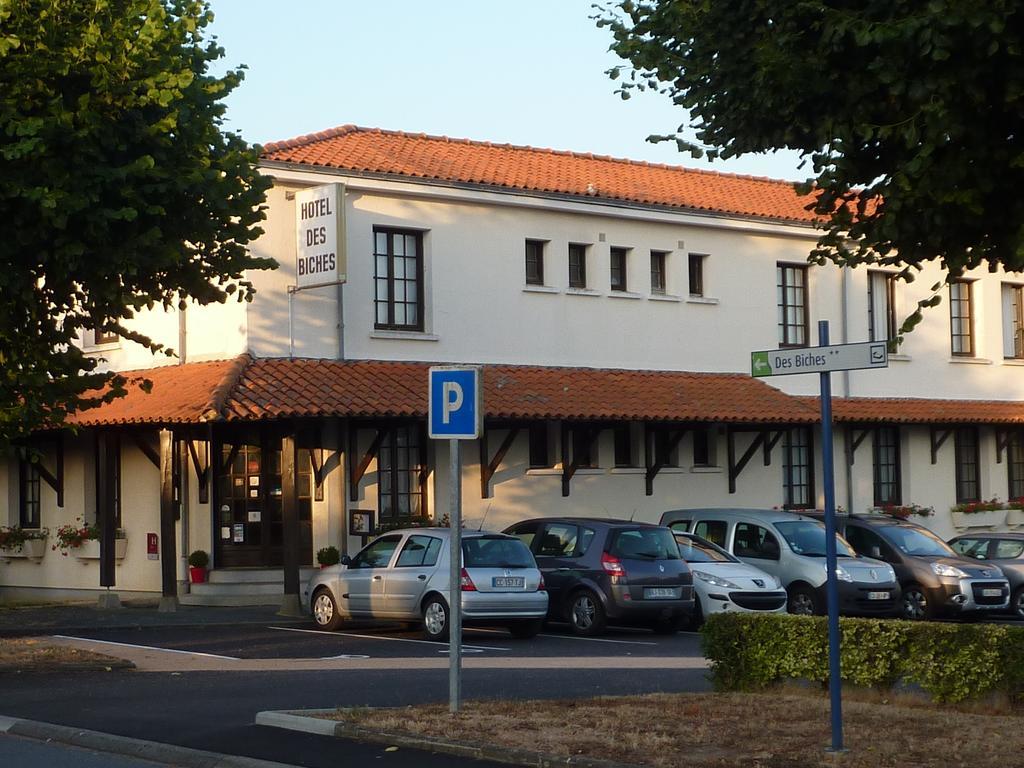 Hotel Des Biches Nuaillé Esterno foto