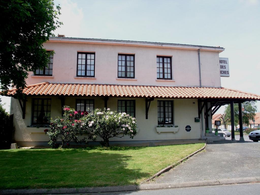 Hotel Des Biches Nuaillé Esterno foto